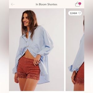 We The Free In Bloom Shorties is n Mahogany Medium